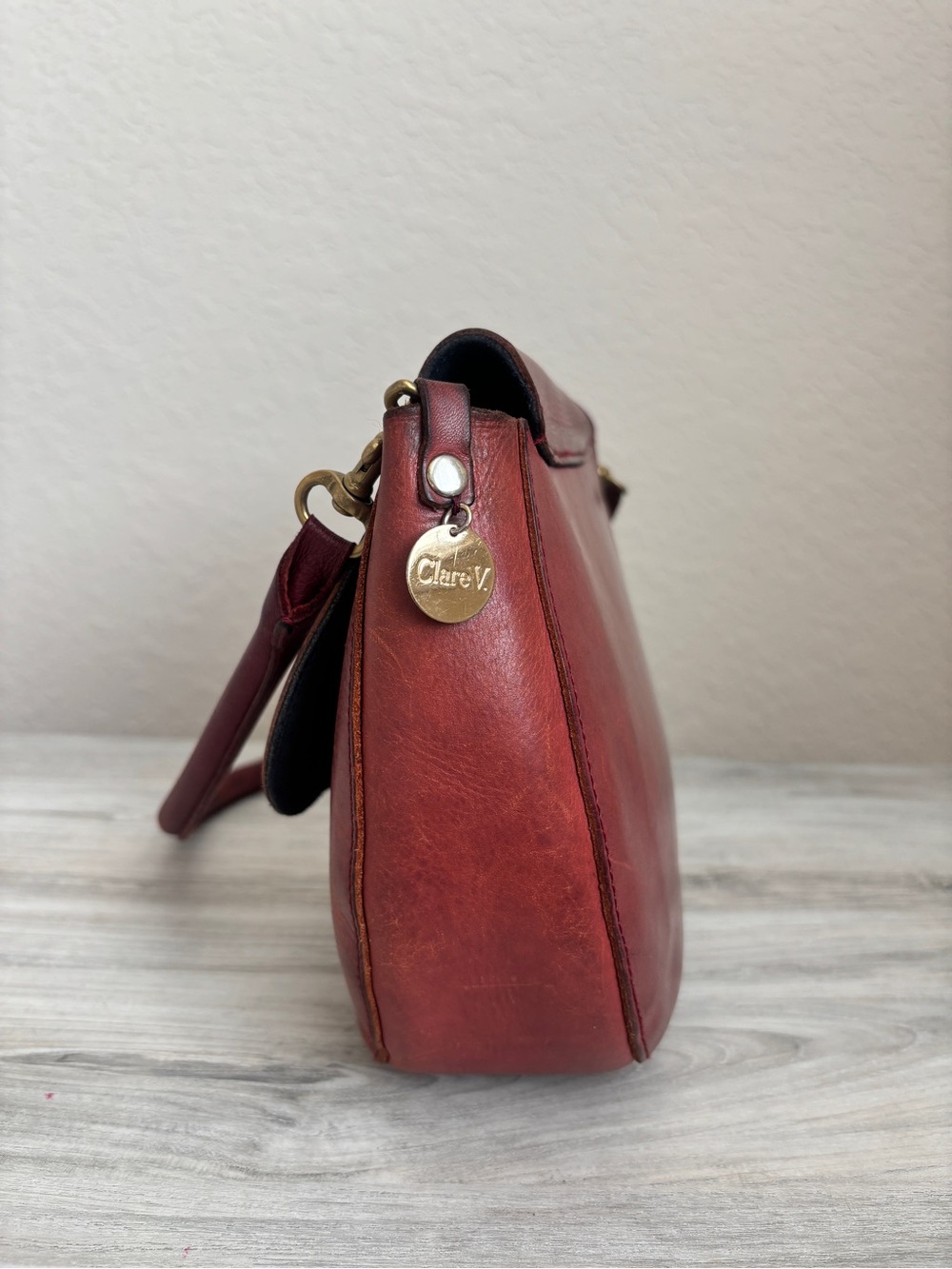 Clare V Herieth Boho Shoulder Bag Distressed Leather w/ Gold Hardware Red Purse - Picture 5 of 7